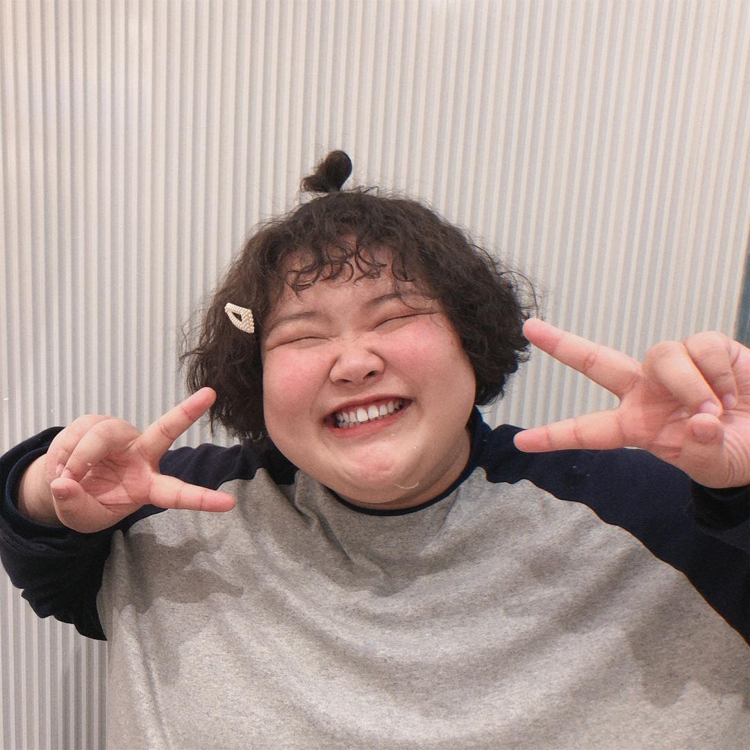 董佳佳今天又瘦了