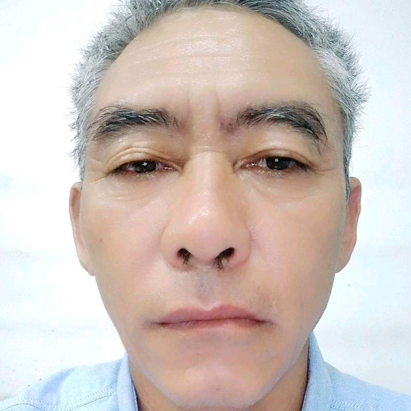 聂名华，天上人间