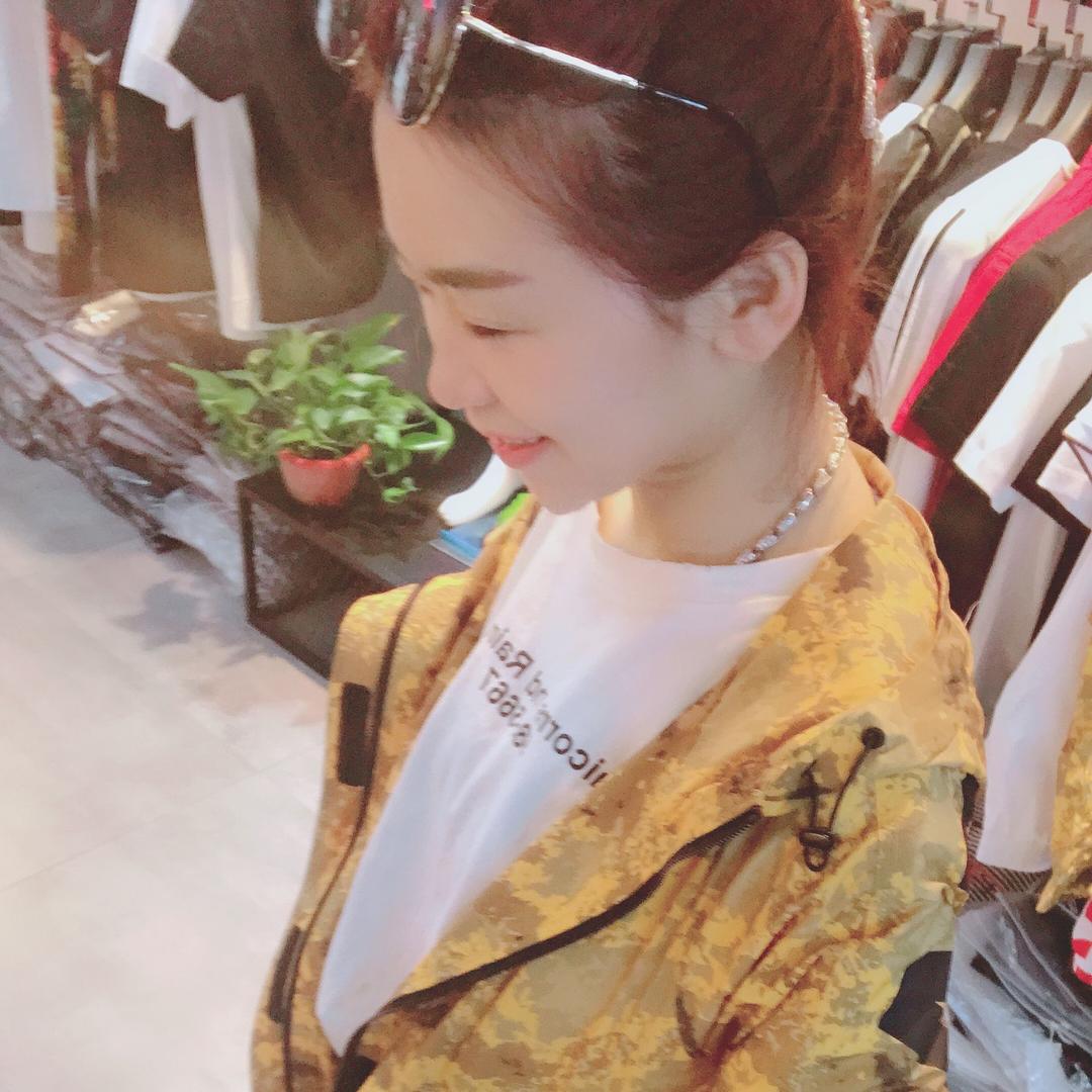 大婷婷👑👑