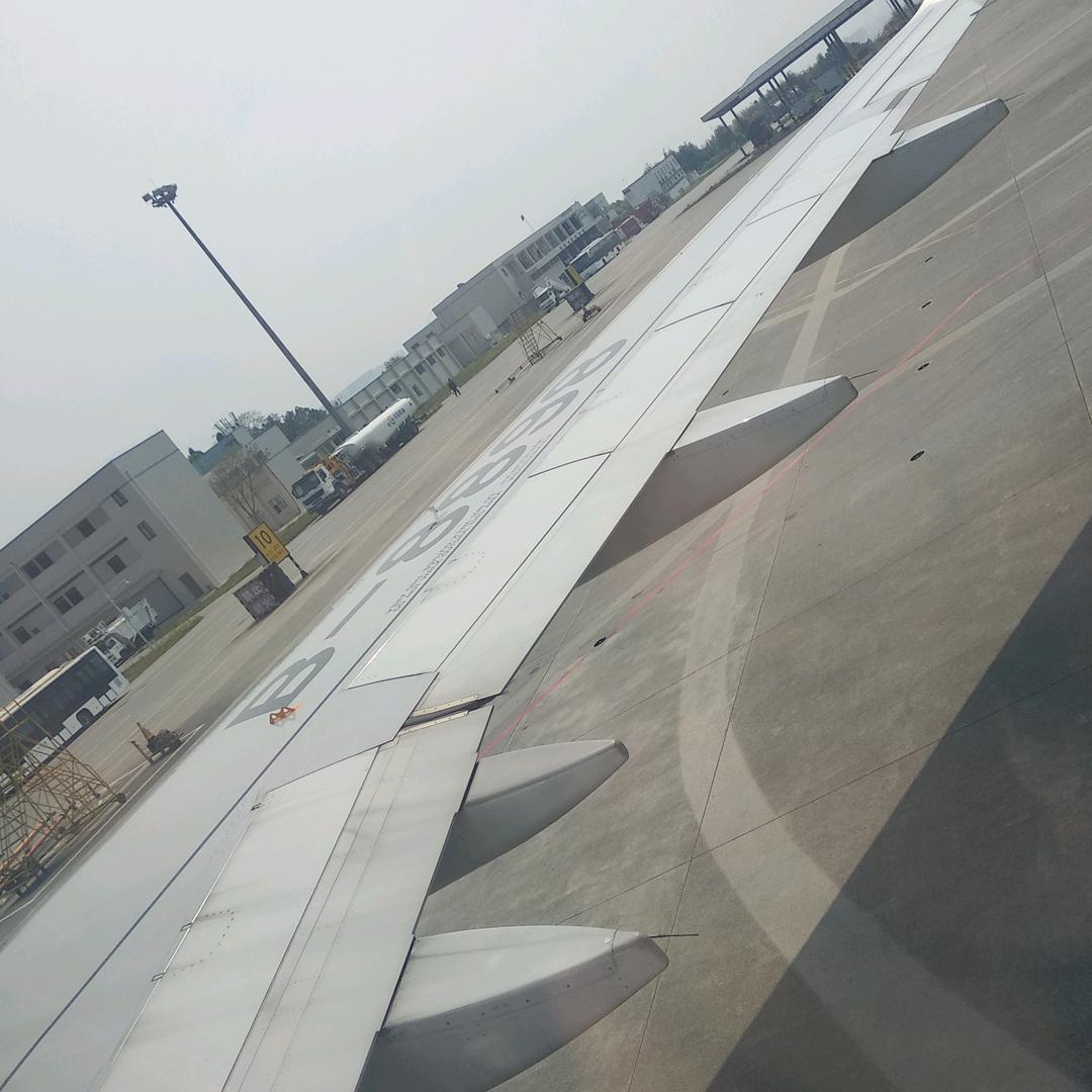 用户2556067875571