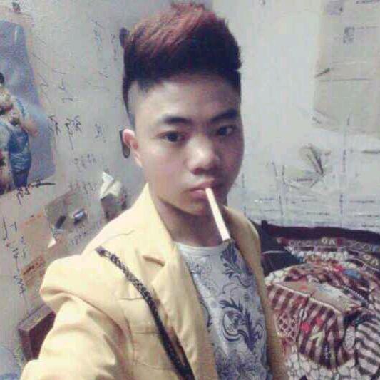 点香烟，抽寂寞。∴