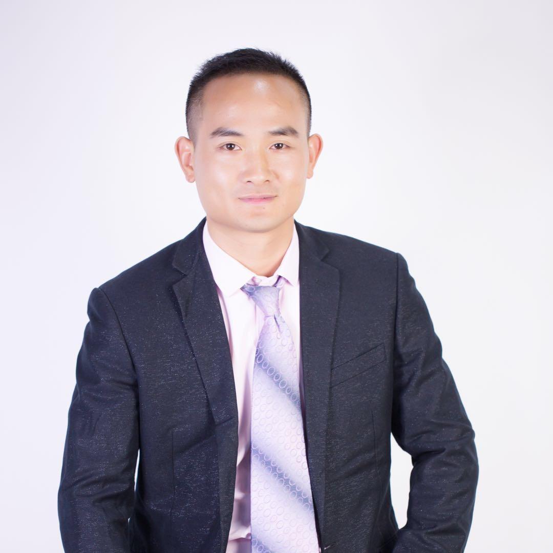 Ai探索者詹智伟