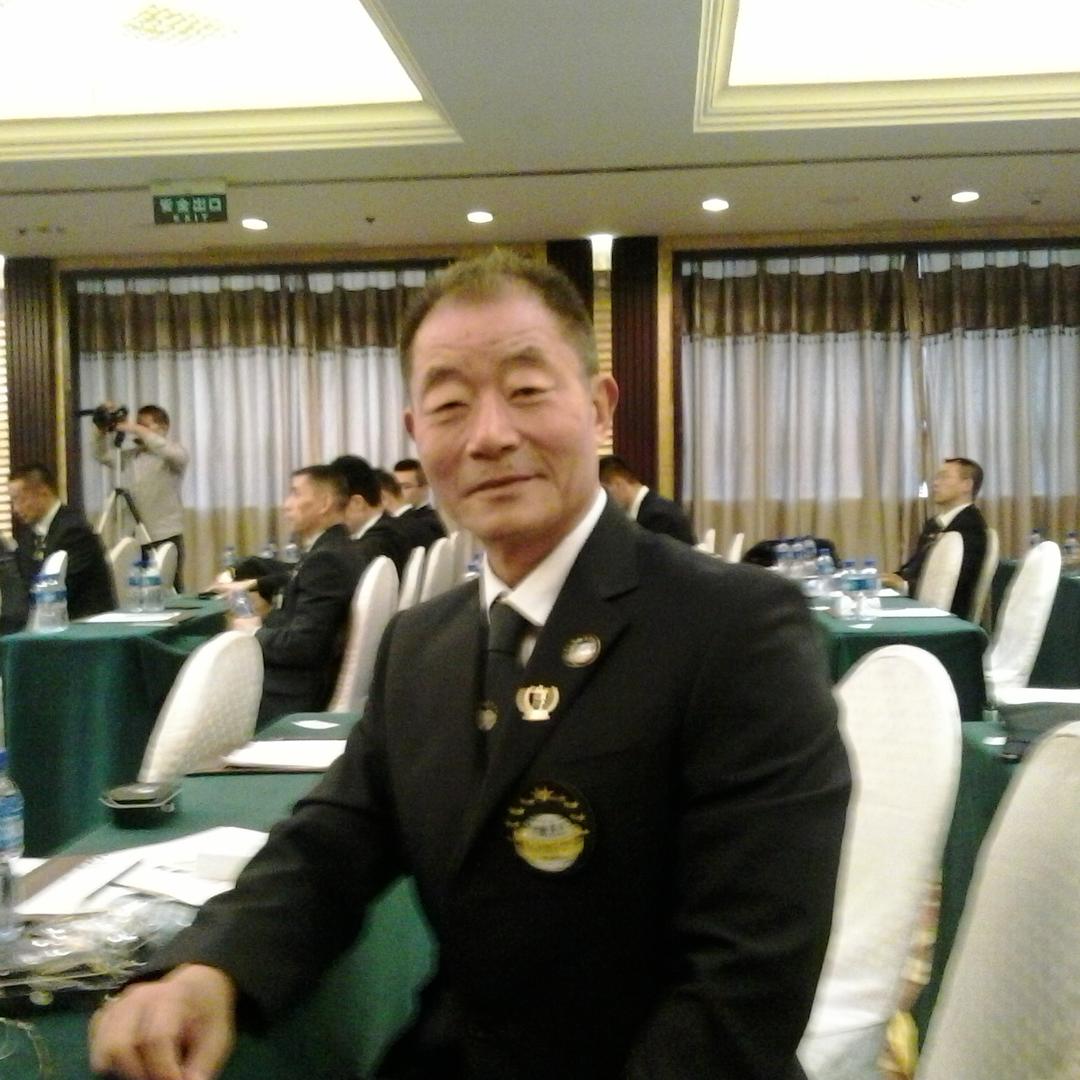 易康明
