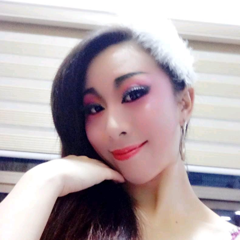 才艺美女孟晓玉