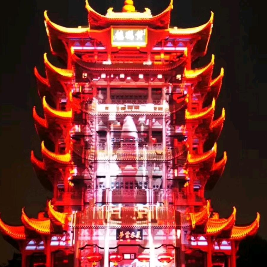 西安舞佰-全息投影小哥