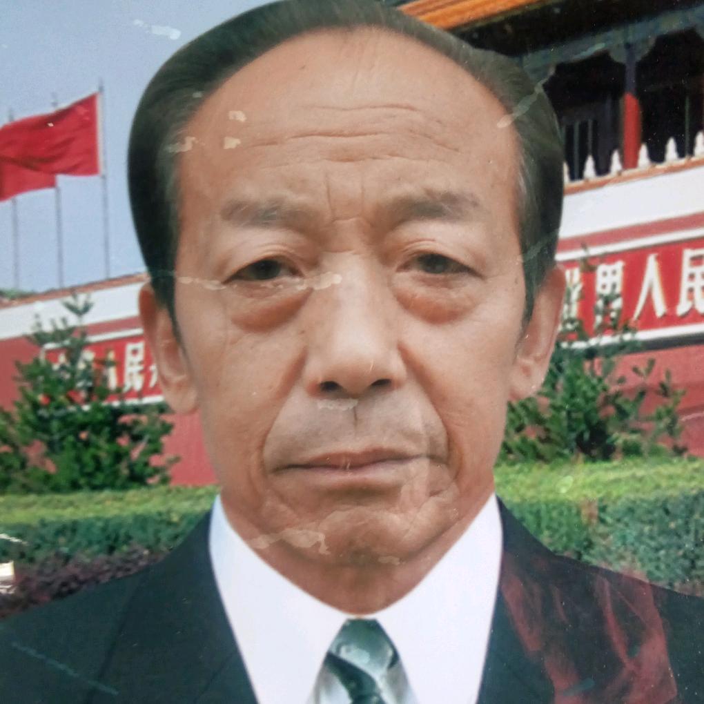 唐圣三