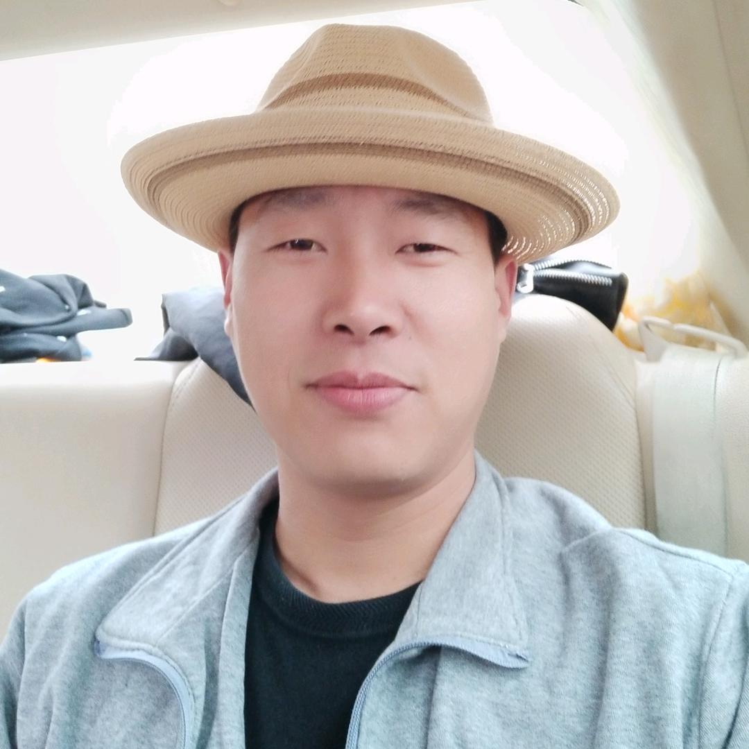 二手挖机四轮一带配件（个人独资）