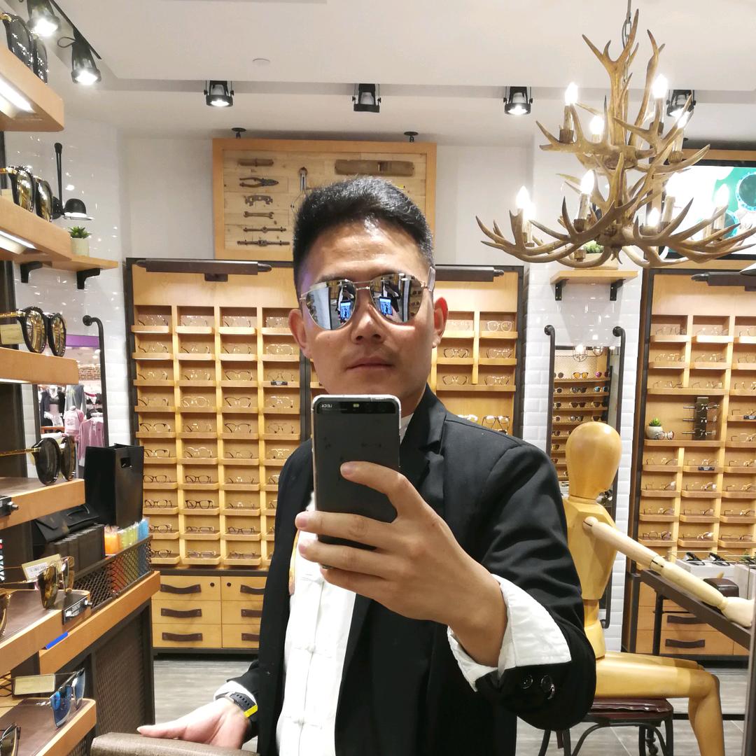 强火火服装强火火服装