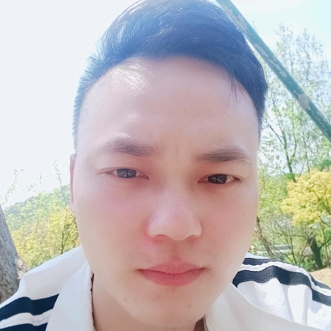 快乐的一只小企鹅