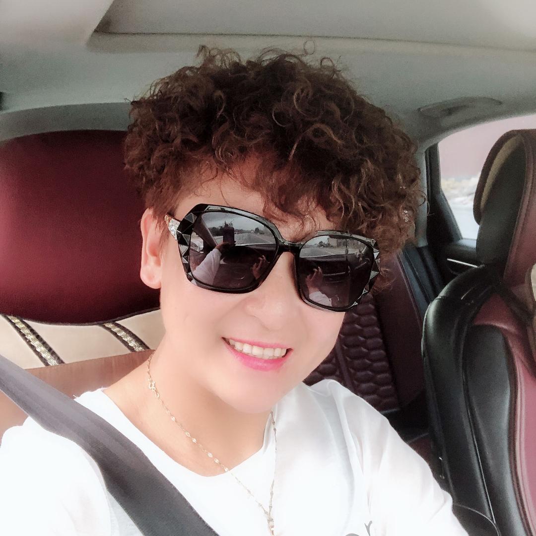 江苏老蒋草莓苗＂中国红草莓园