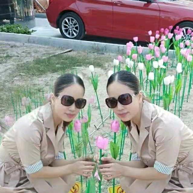 亚