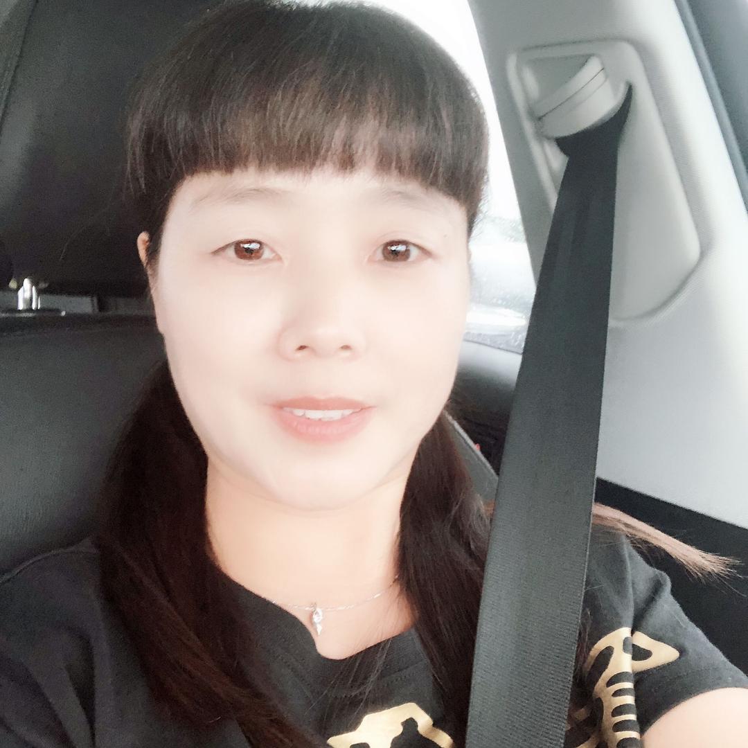 开开心心（橱窗有日用品）