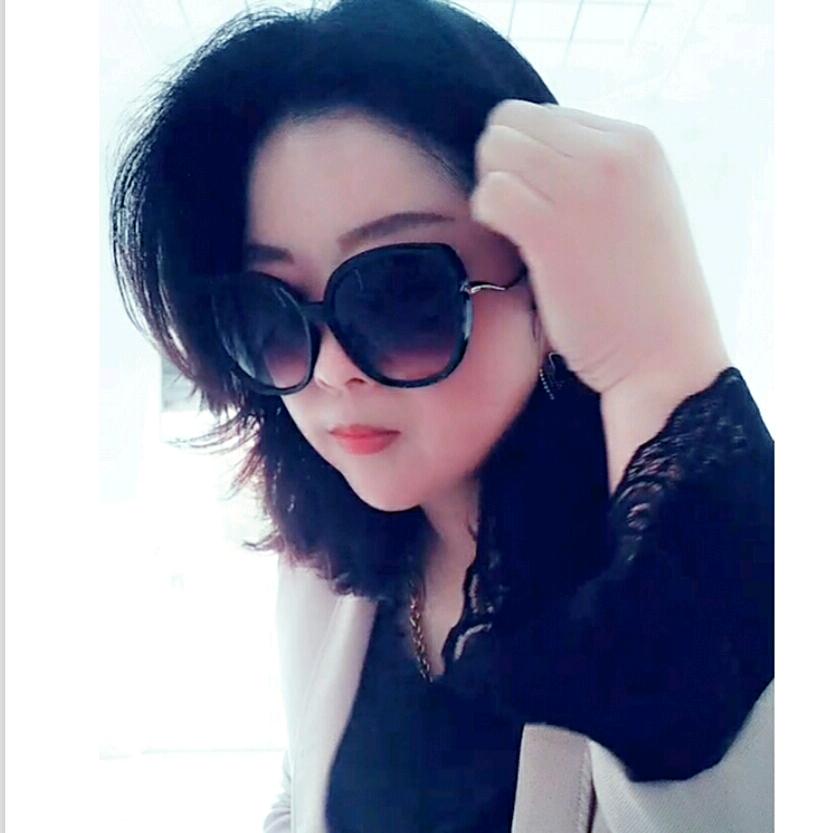 吴滩、玫 瑰 姐