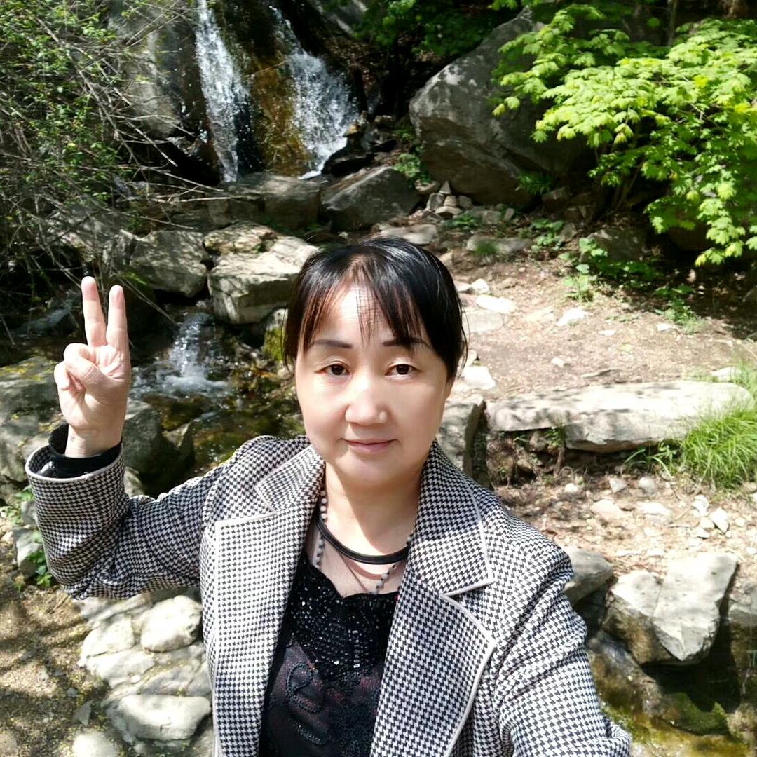 蔷薇花。