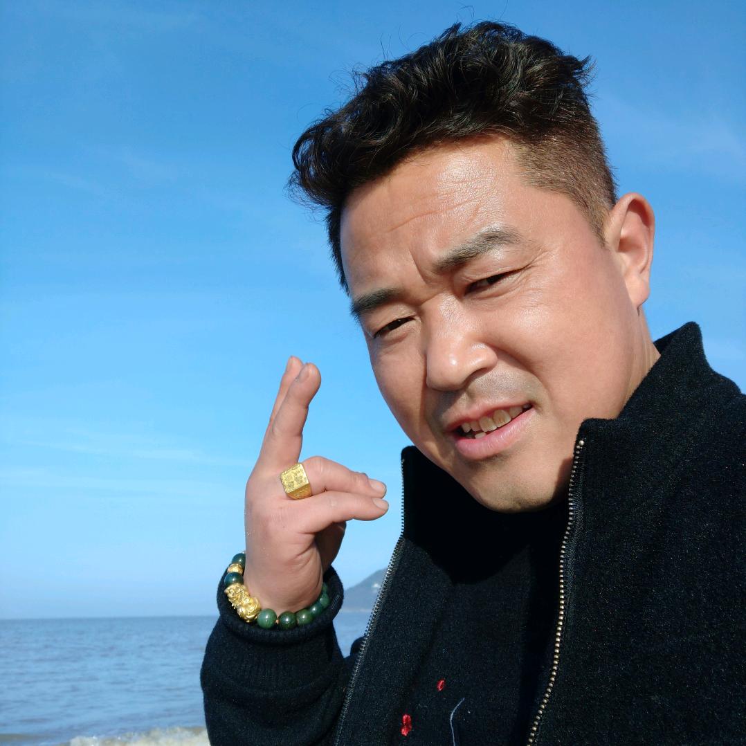 户平:(郑州金鸿古建瓦业)