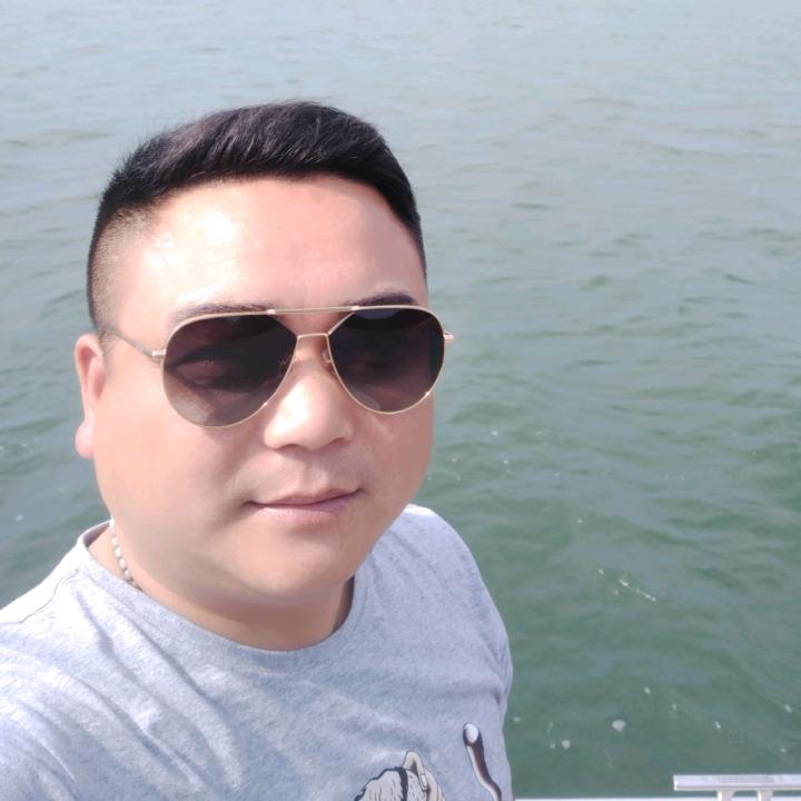 《刘果承》