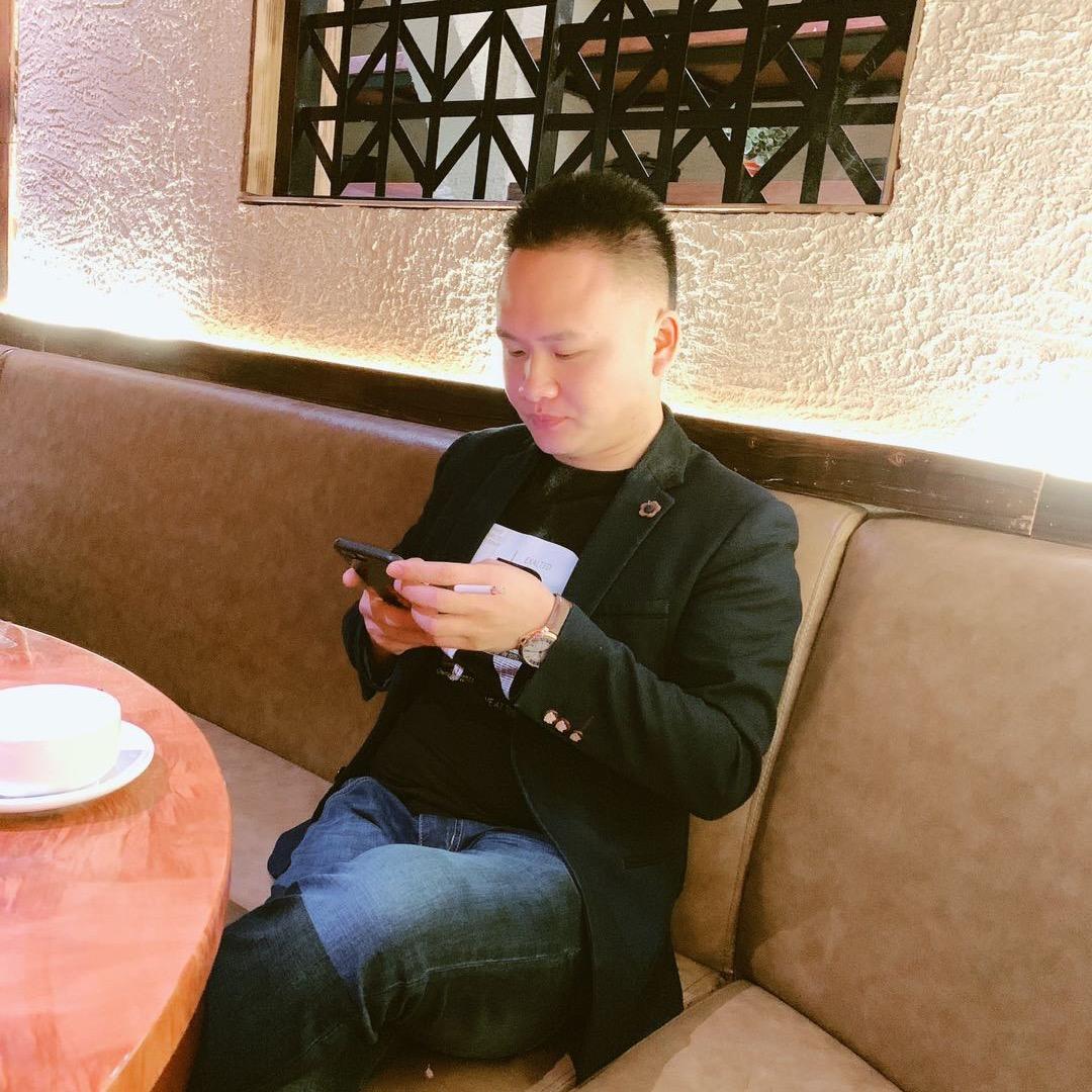 @刘君