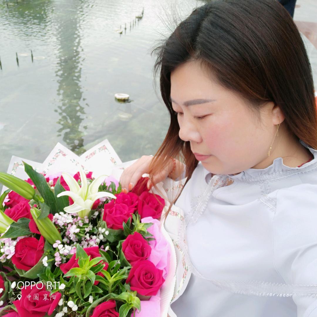 ღ🍒向阳花꧔ꦿ💋⁵²º᭄