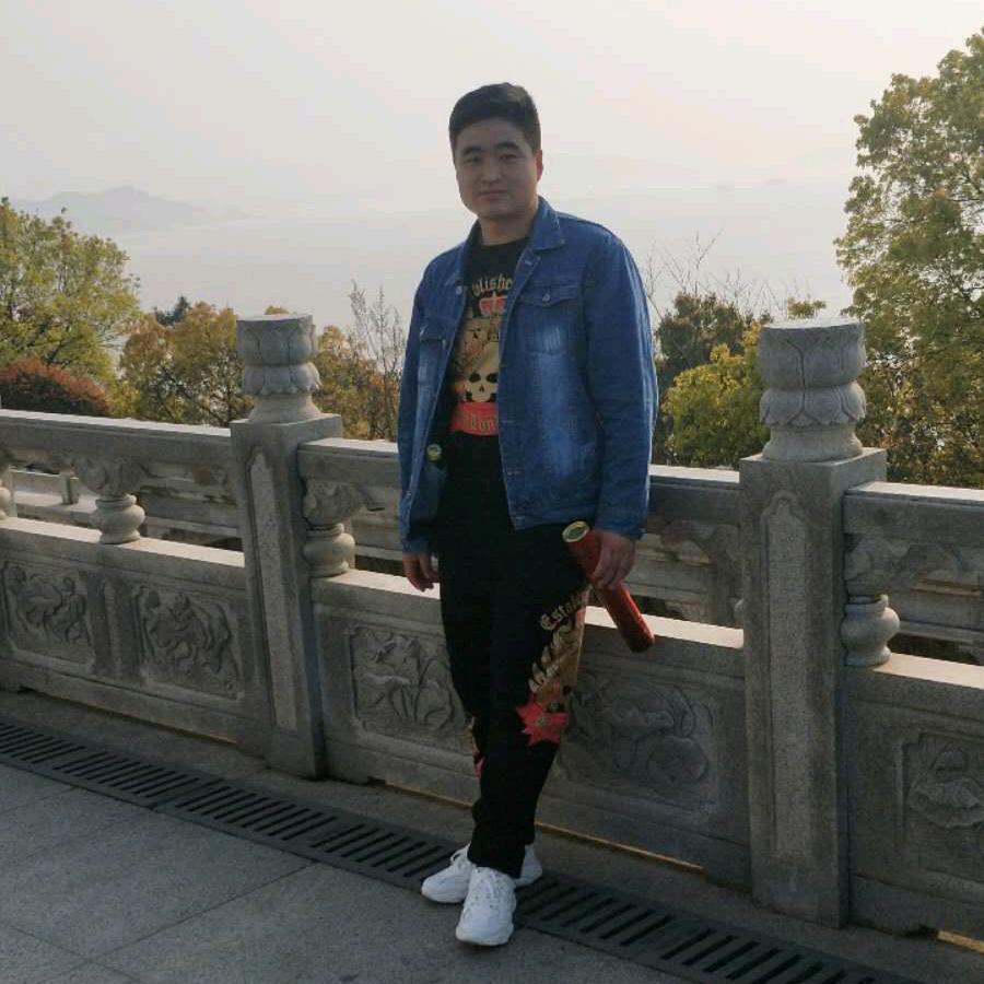 奋斗的小青年😇️