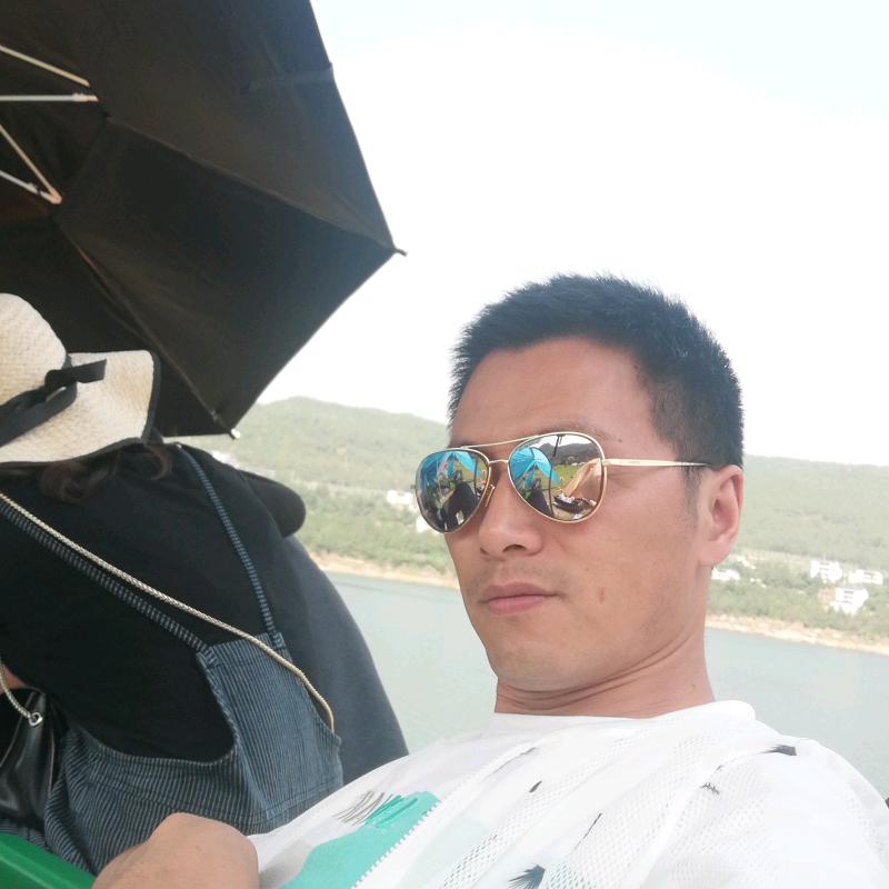 浩哥（有缘山庄铁粉）