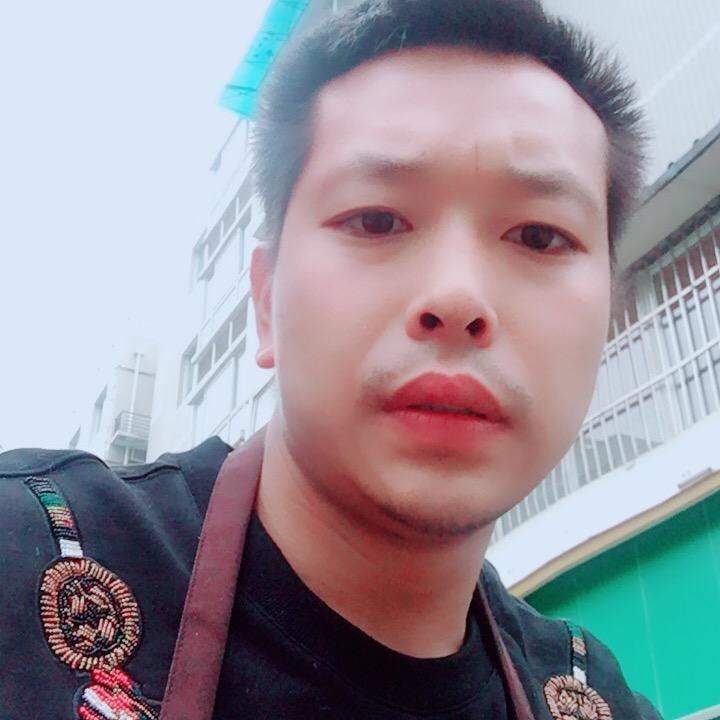 A遂宁—成都地摊小哥 小邓