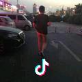 可疑的胖子