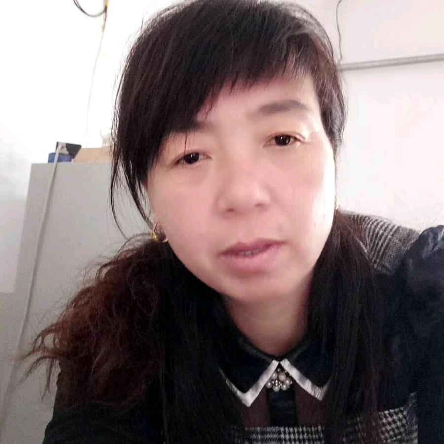 农村贺姐爱健身