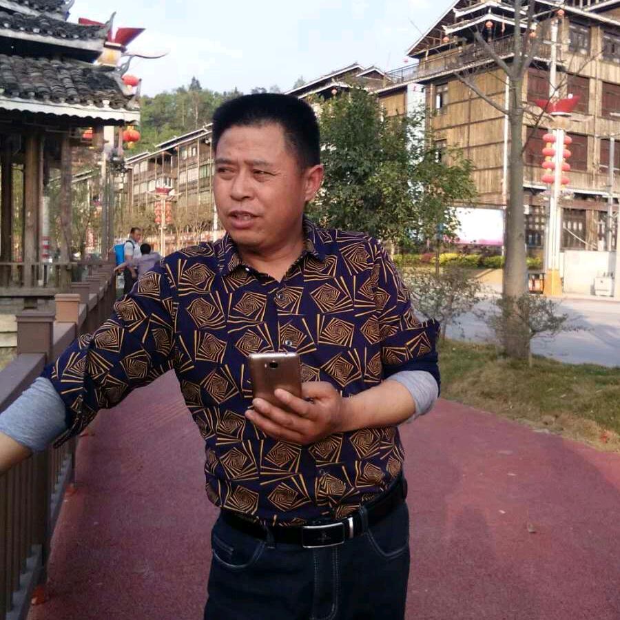 洪明