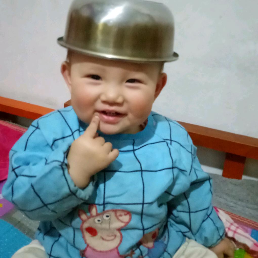 电视墙，卫生间门，推拉门