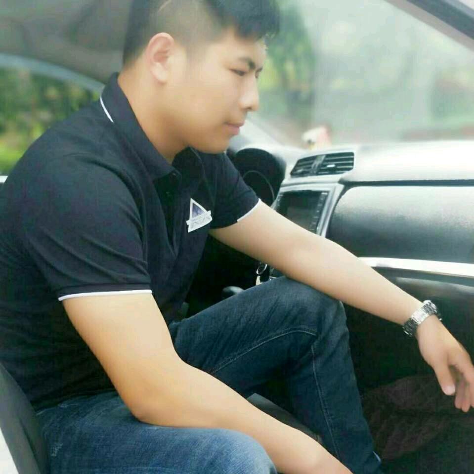 90后村支书☞阿斌