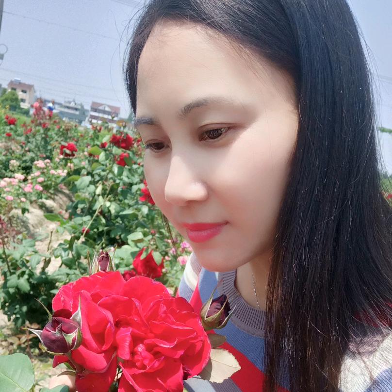 79懒羊羊🌹🐑🌾🍀家《橱窗杂货铺