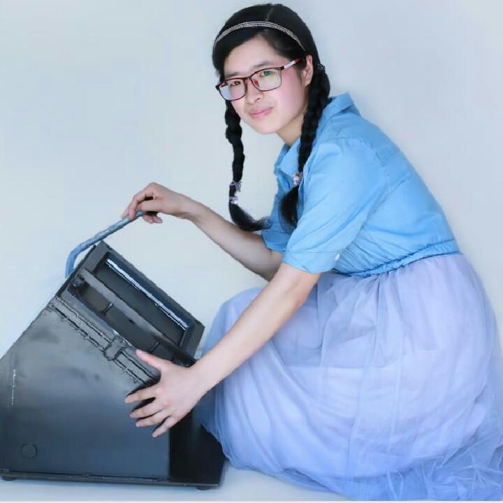 以挪士模具
