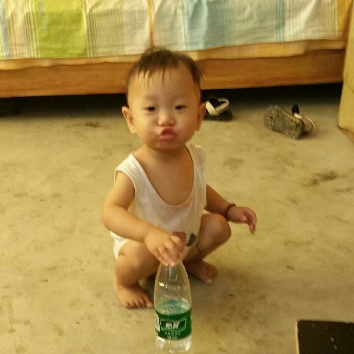 李占伟