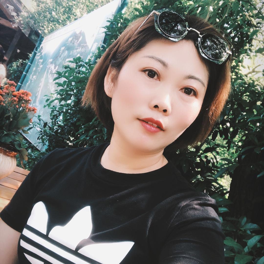 觉醒卖瓷砖的小姐姐