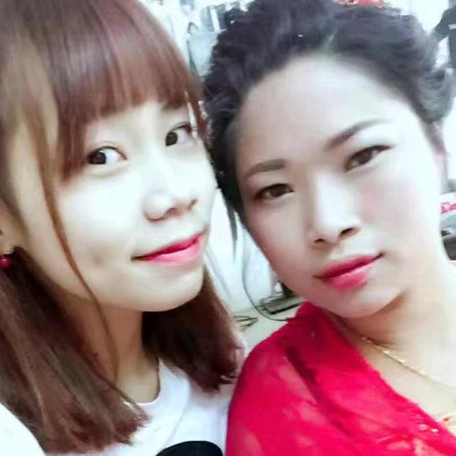 黄晓彤