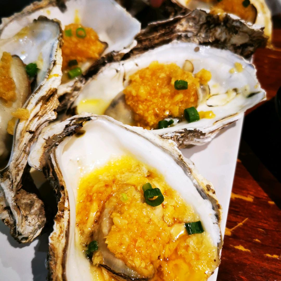 是那个胖子丫！！