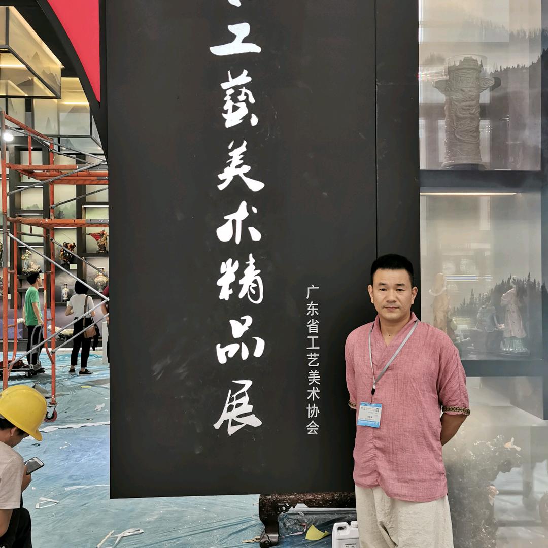 中国蚂蚁玉雕第一人（张志川）