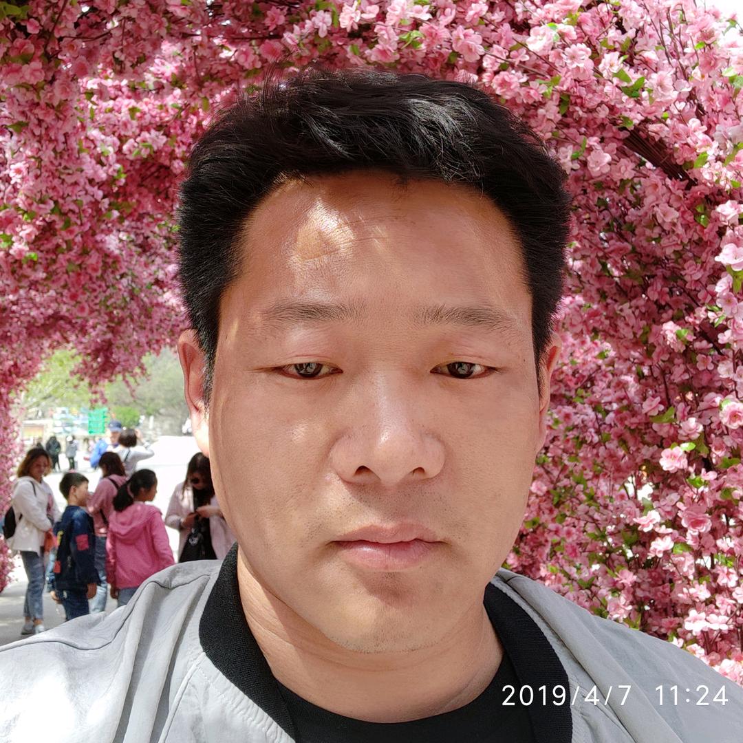 忙着挣钱的人