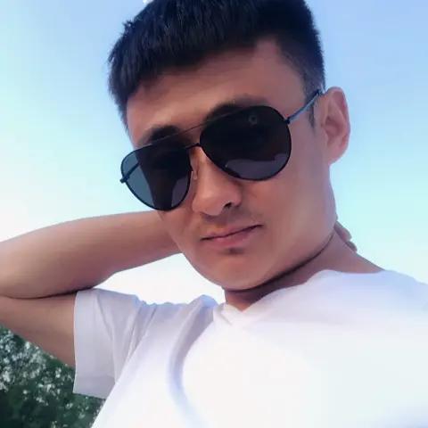 沃得农机小王