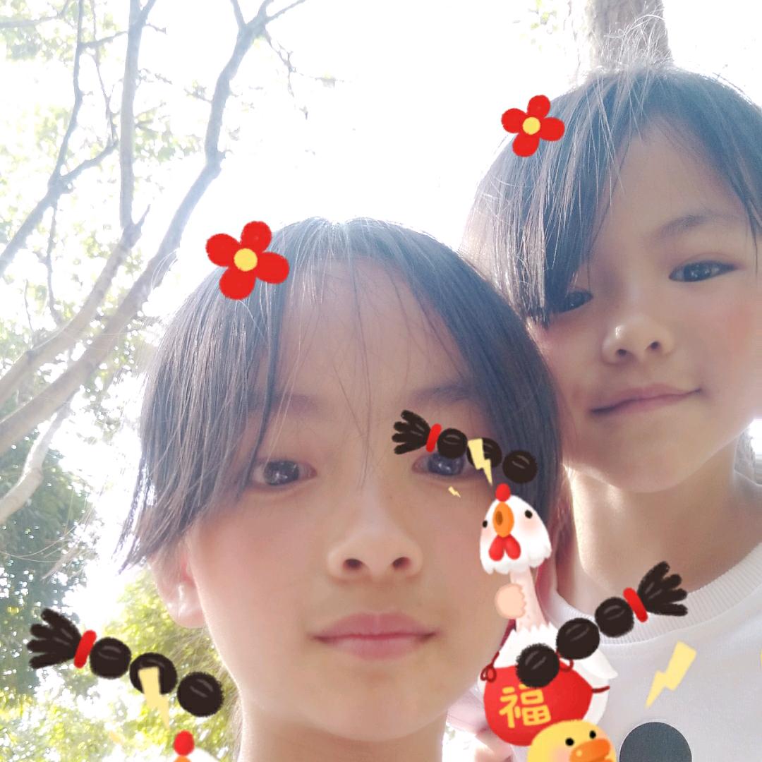 李婷朵，李亚娟，李宇哲，李宇菲，的爸爸