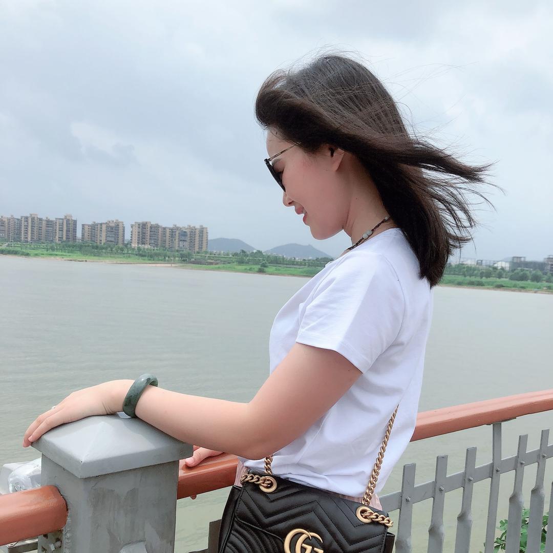 爱跳舞的玲玲