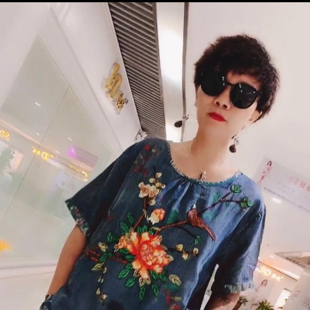 欧彩菲服饰店
