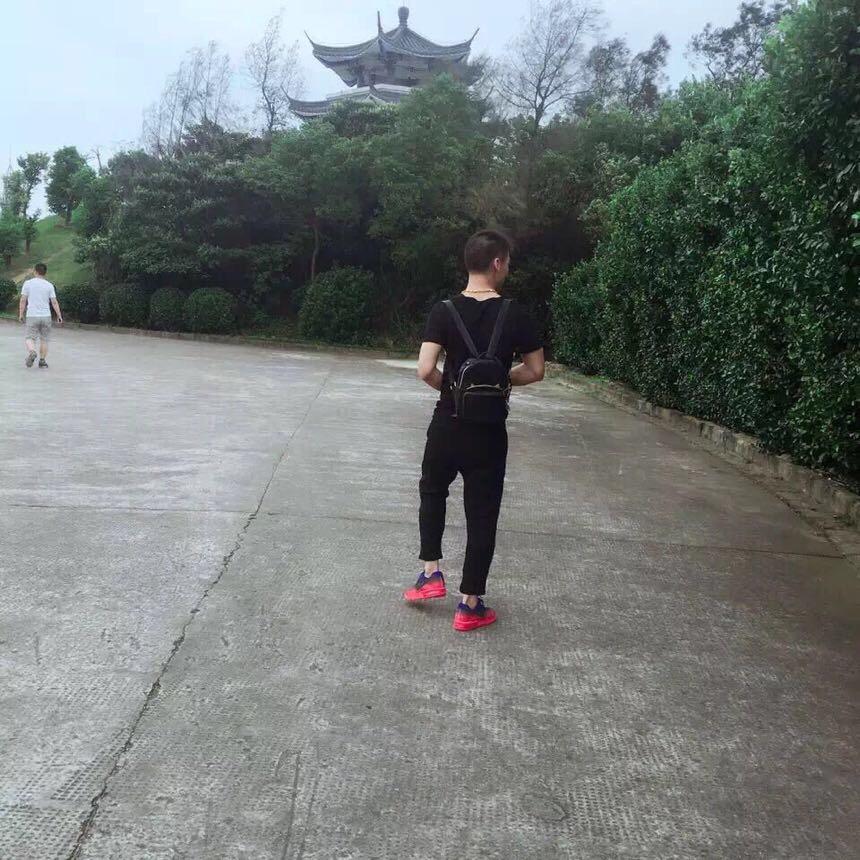 卐阿卐锋卐