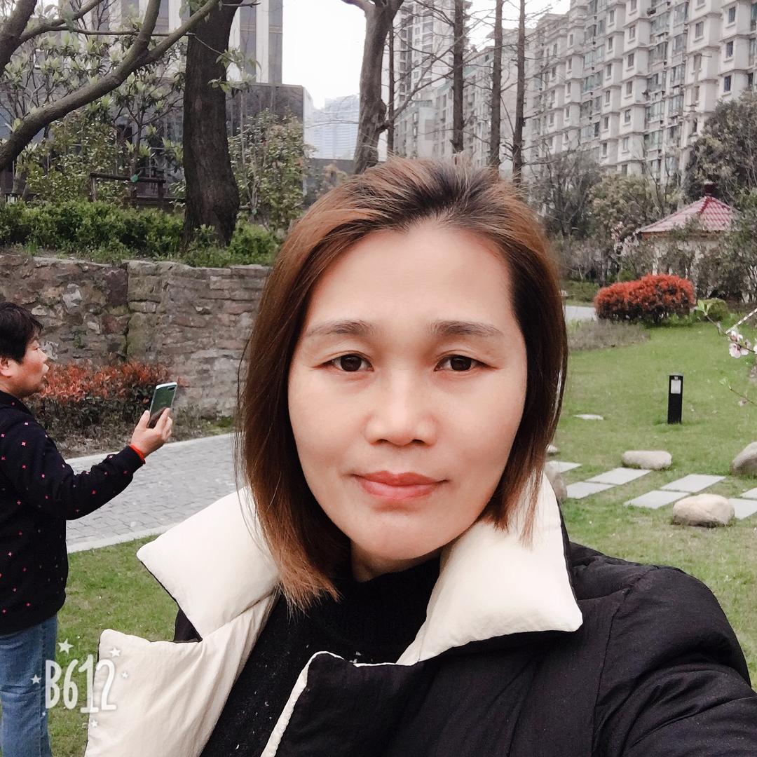 姐很高、但不傲