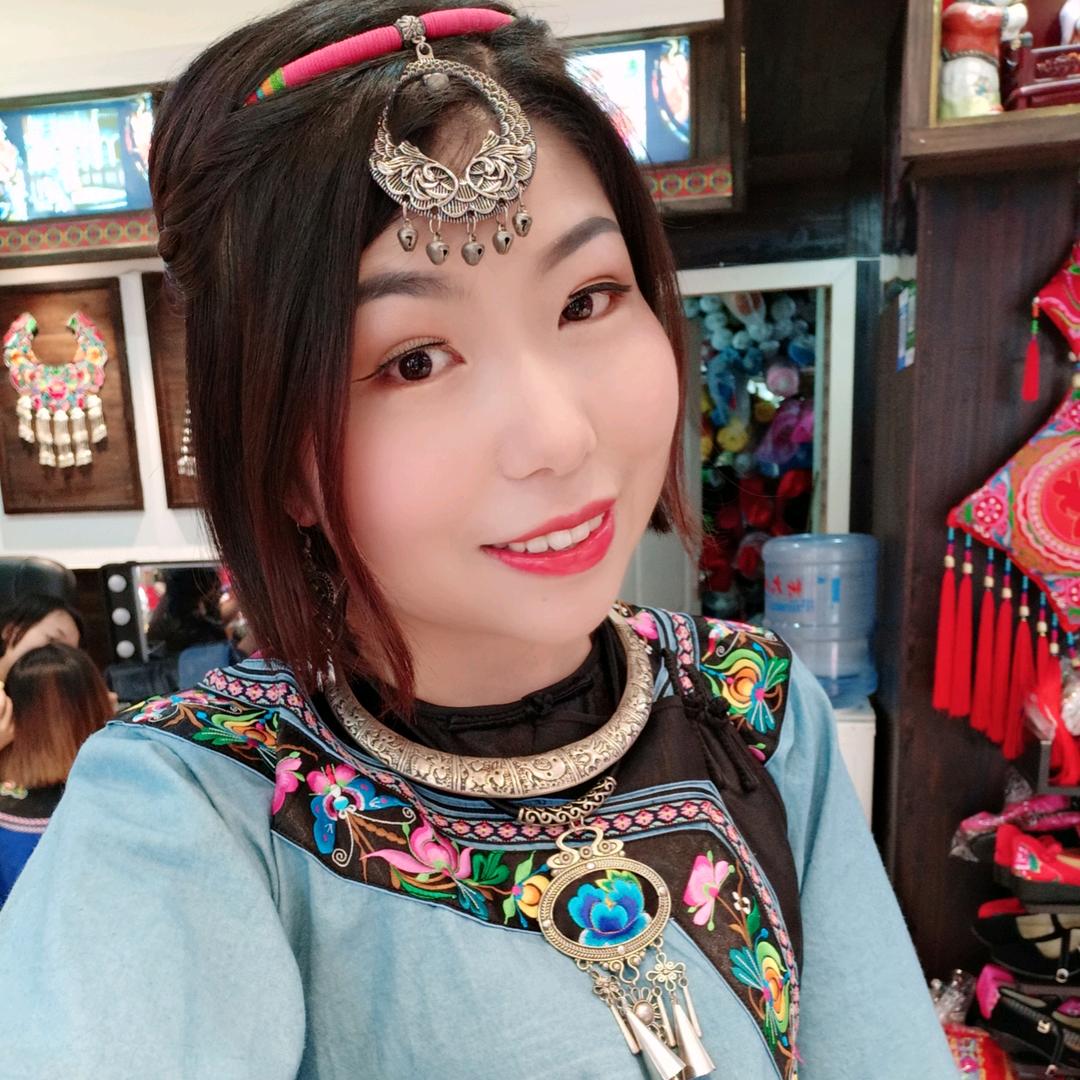 湘西百慧坊民族服饰