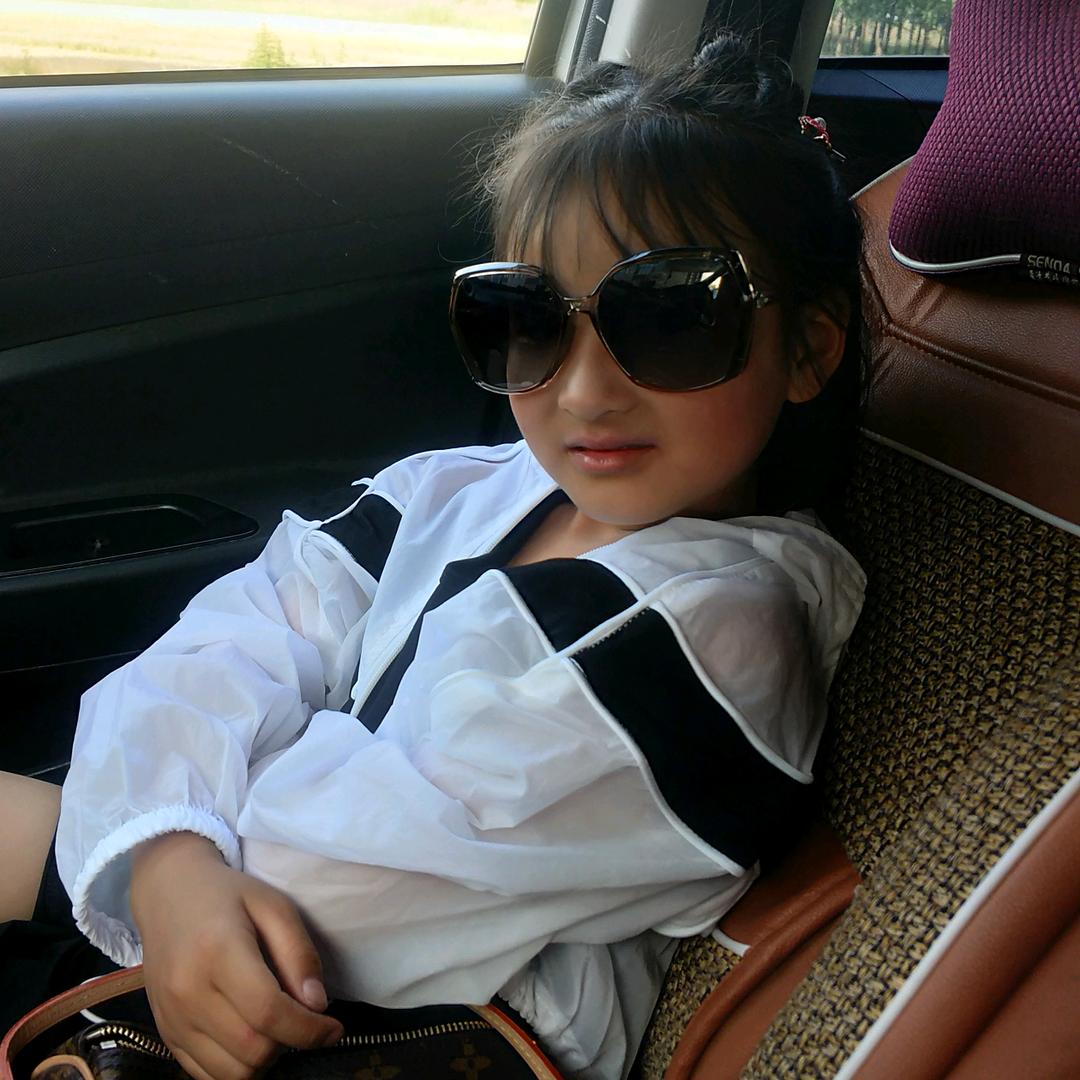 草坪安装批发九色玫瑰