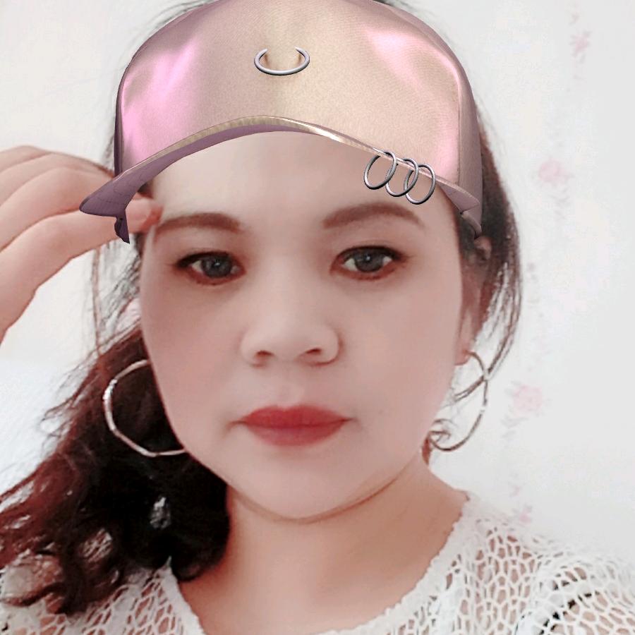 女