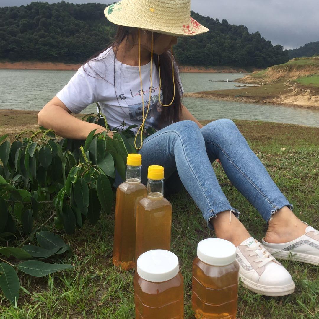 张莉