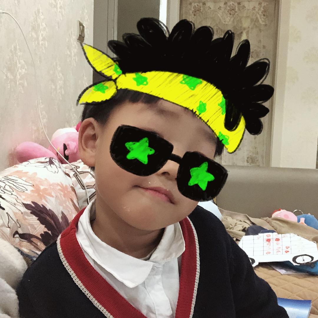 和烁吖