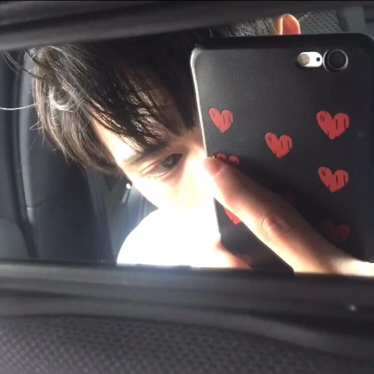 六哥哥